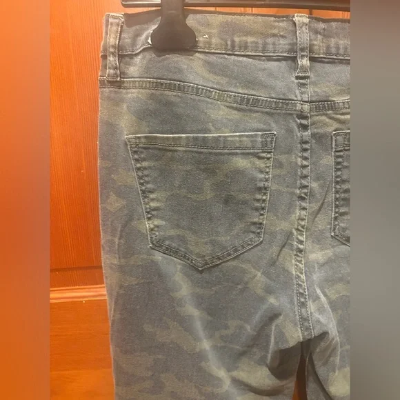 Nicole Miller Tribeca Mid Rise Ankle Skinny Jean - Picture 11 of 14